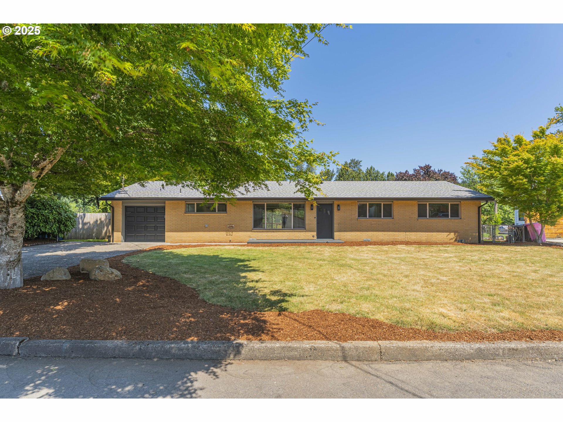 2859 NE 2nd Ave  Camas WA 98607 photo