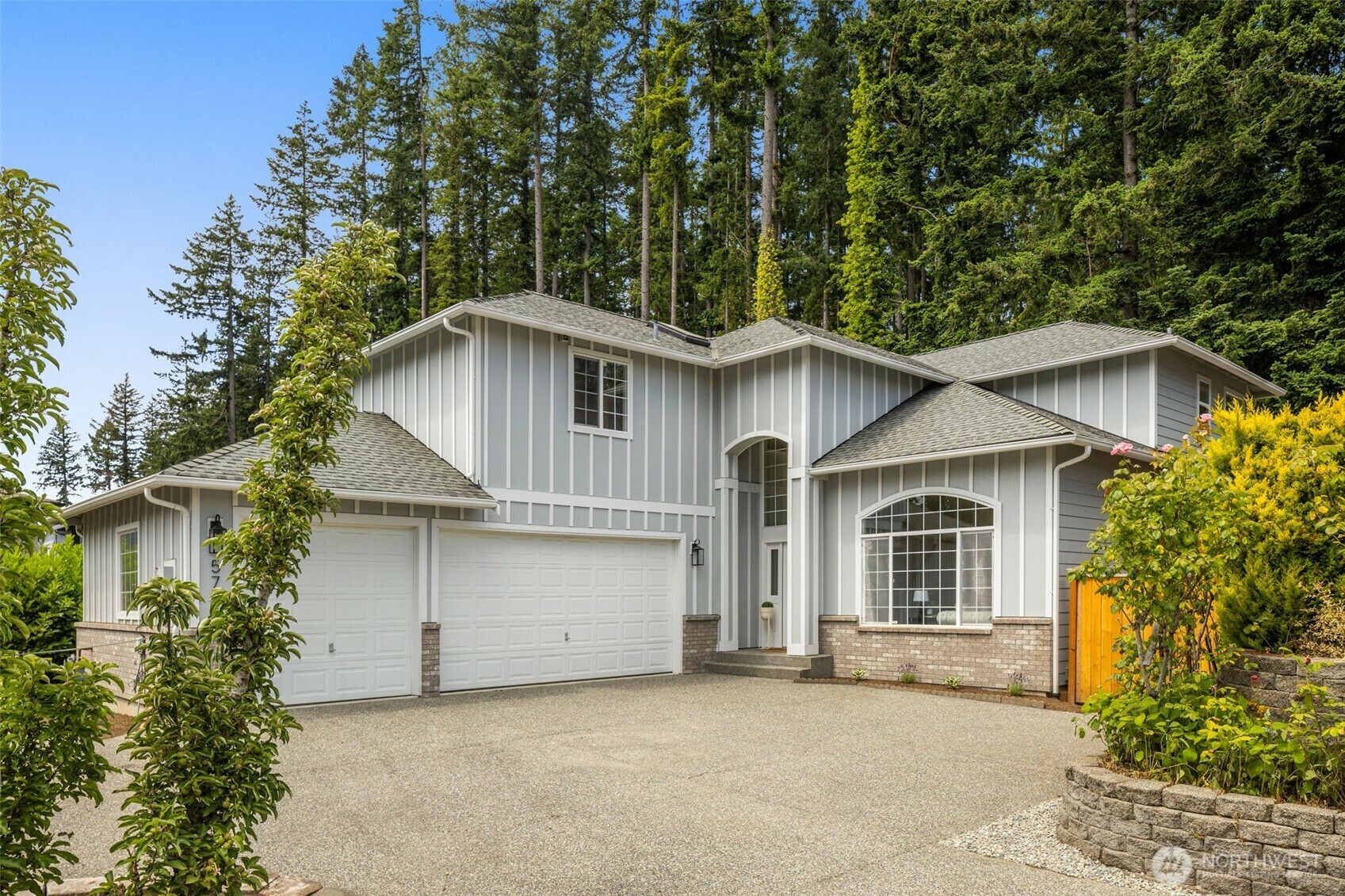 5721  154th Place SW  Edmonds WA 98026 photo