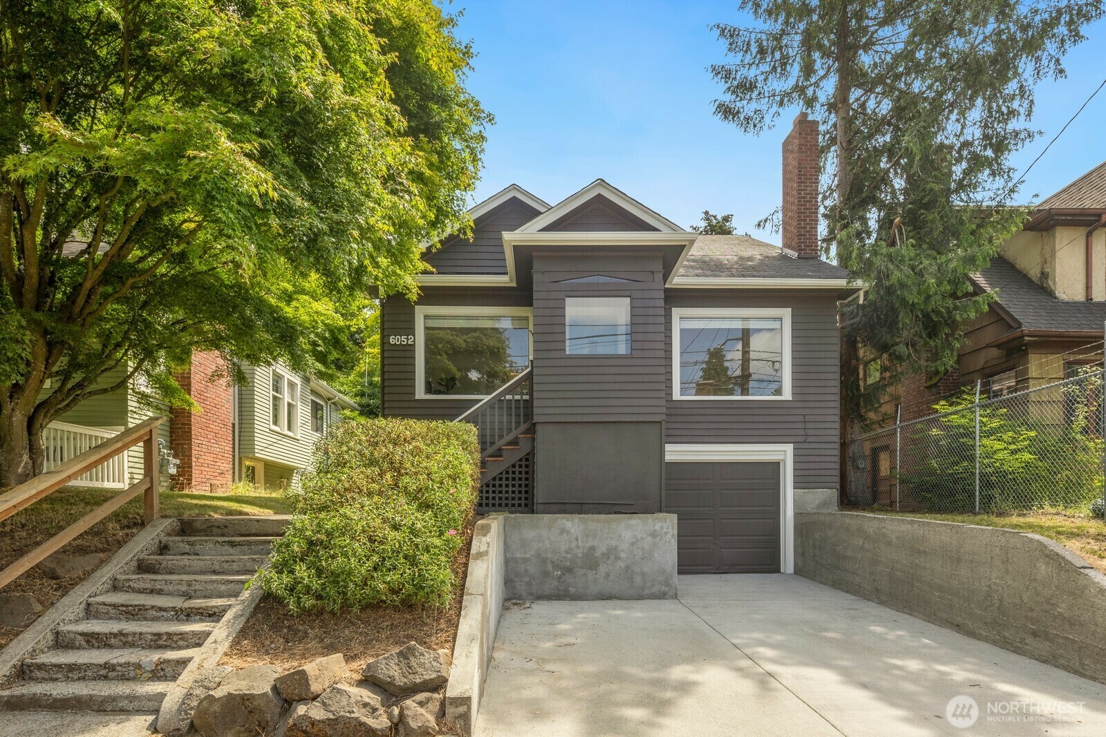 Property Photo: 6052 25th Avenue NE WA 98115