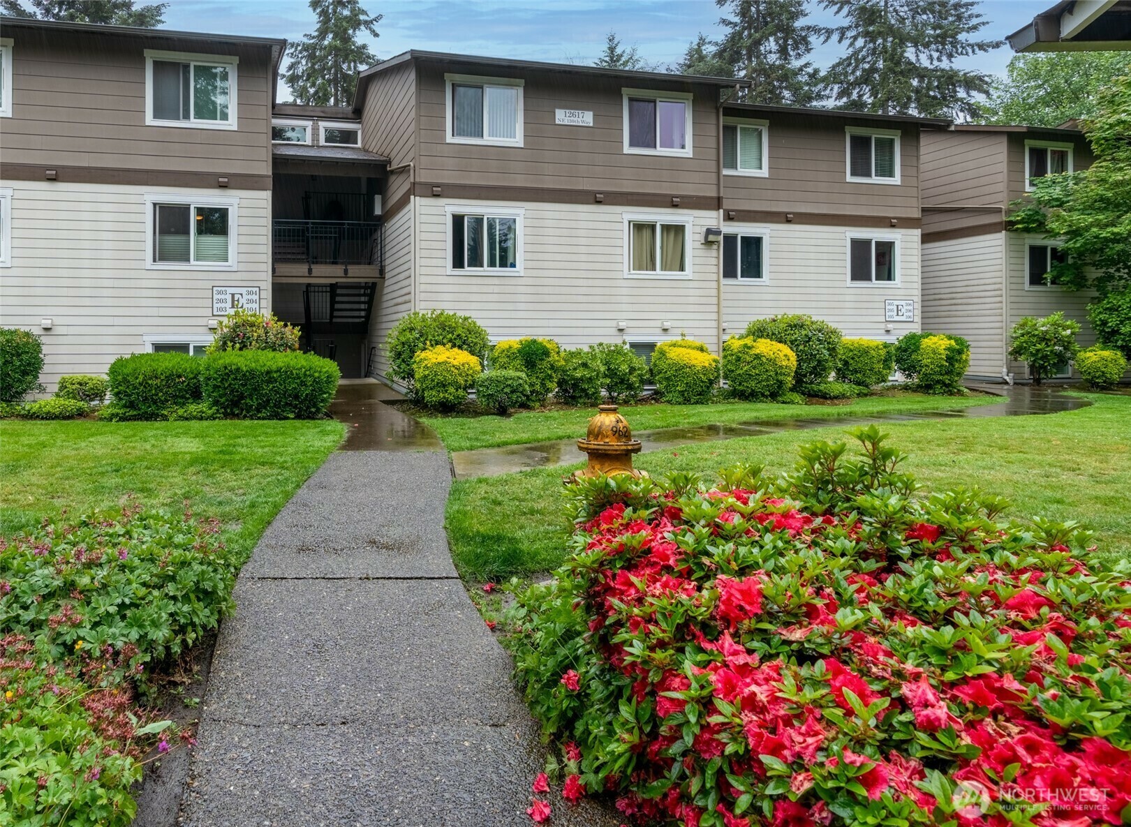 12617 NE 130th Way E303  Kirkland WA 98034 photo