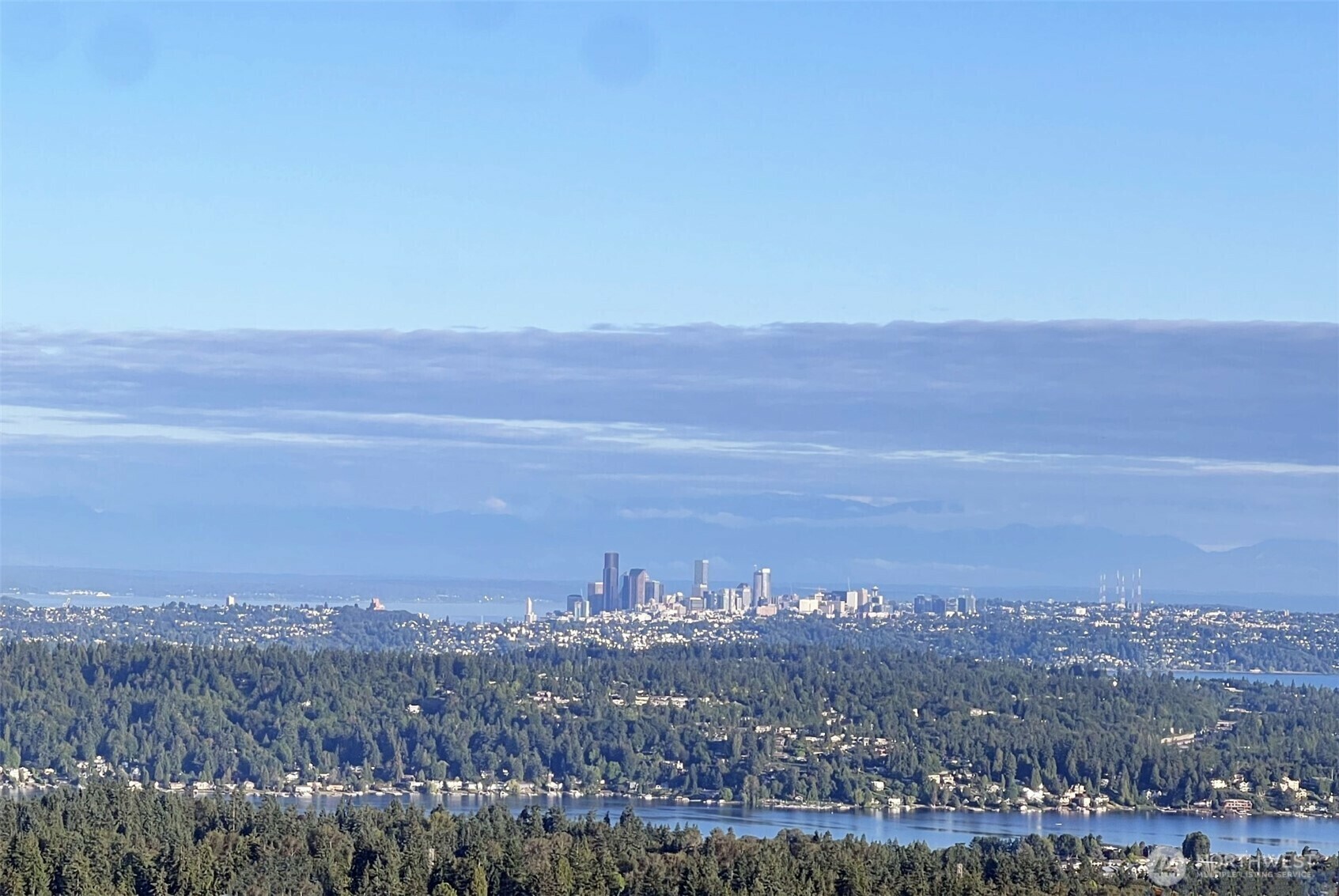 Property Photo: 5540 143rd Avenue SE WA 98006