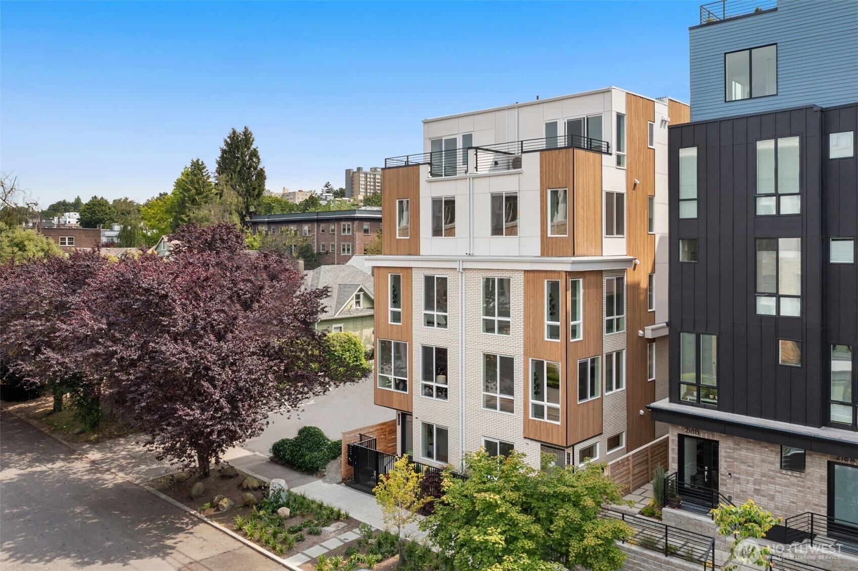 222 B  10th Avenue E  Seattle WA 98102 photo