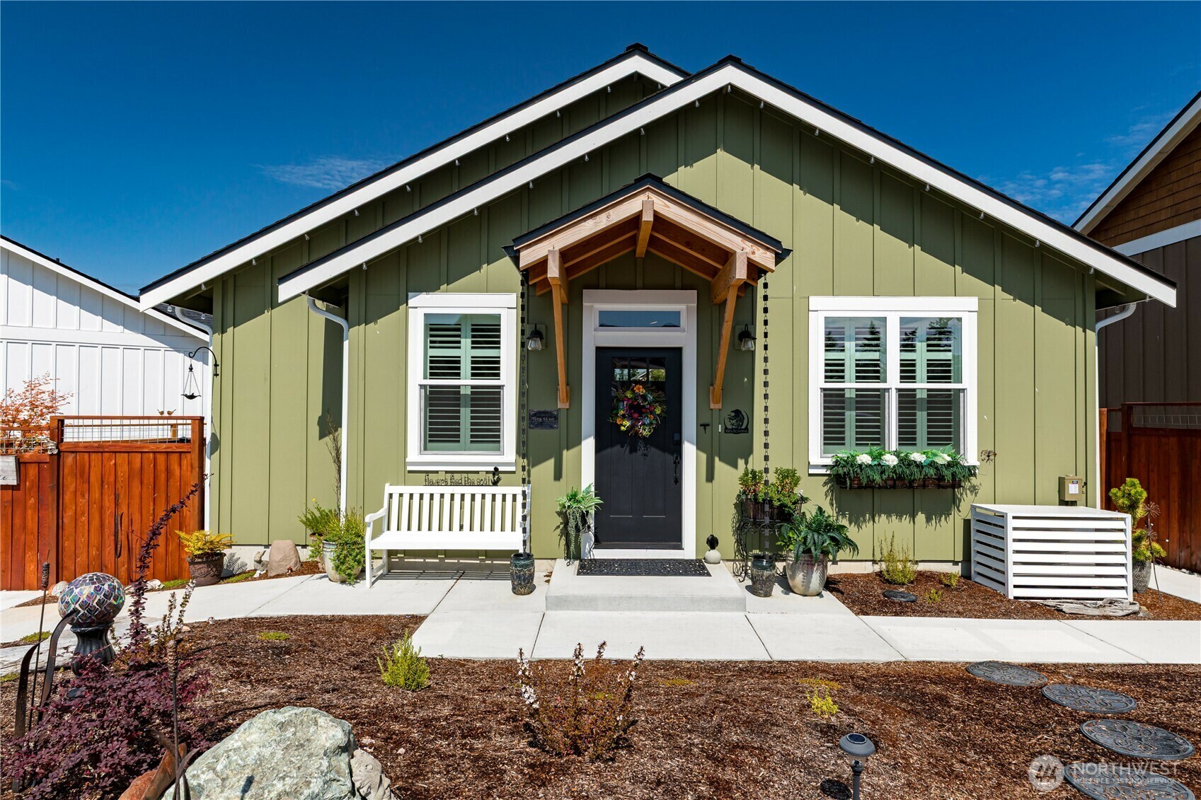 5032  Eagle Ridge Drive  Freeland WA 98249 photo