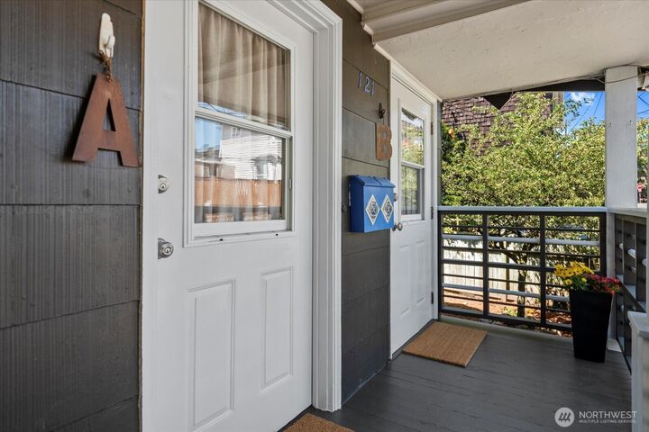 Property Photo: 121 28th Avenue S WA 98144