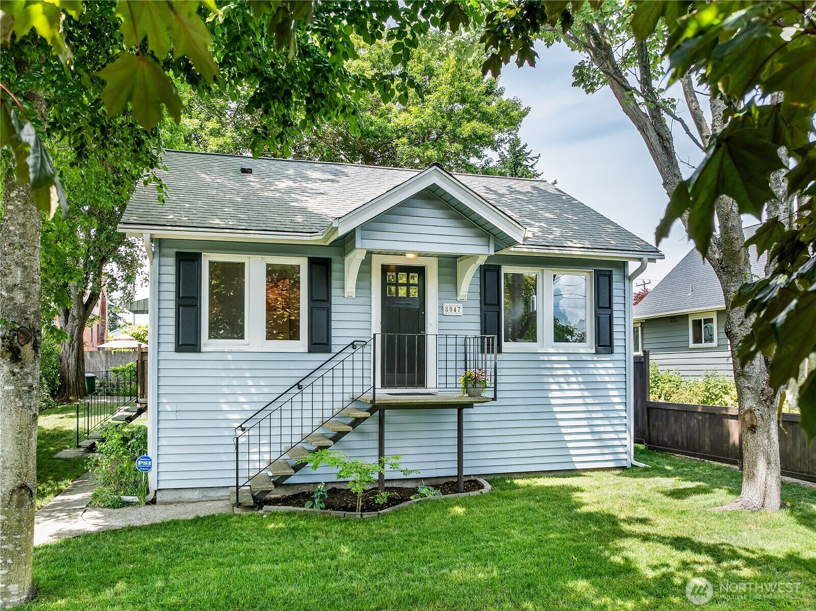 Property Photo: 8047 Earl Avenue NW WA 98117