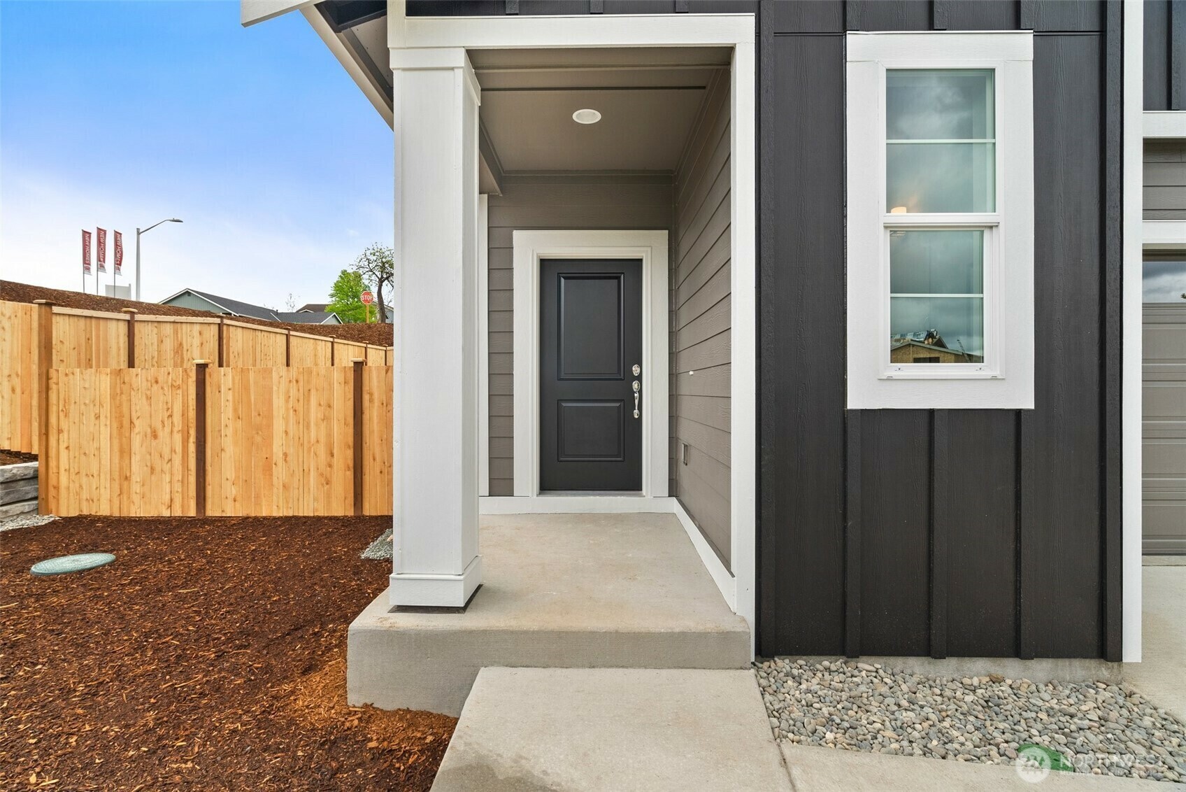 Property Photo: 19522 15th Avenue E WA 98387