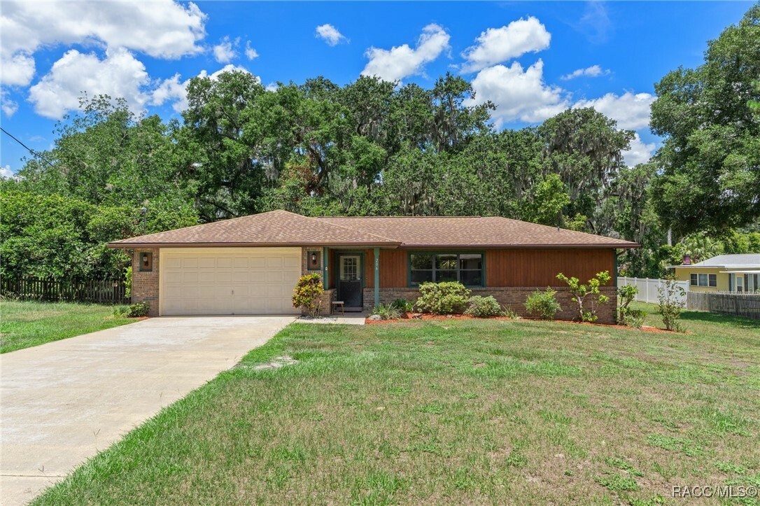 Property Photo:  206 S Ferndale Terrace  FL 34450 