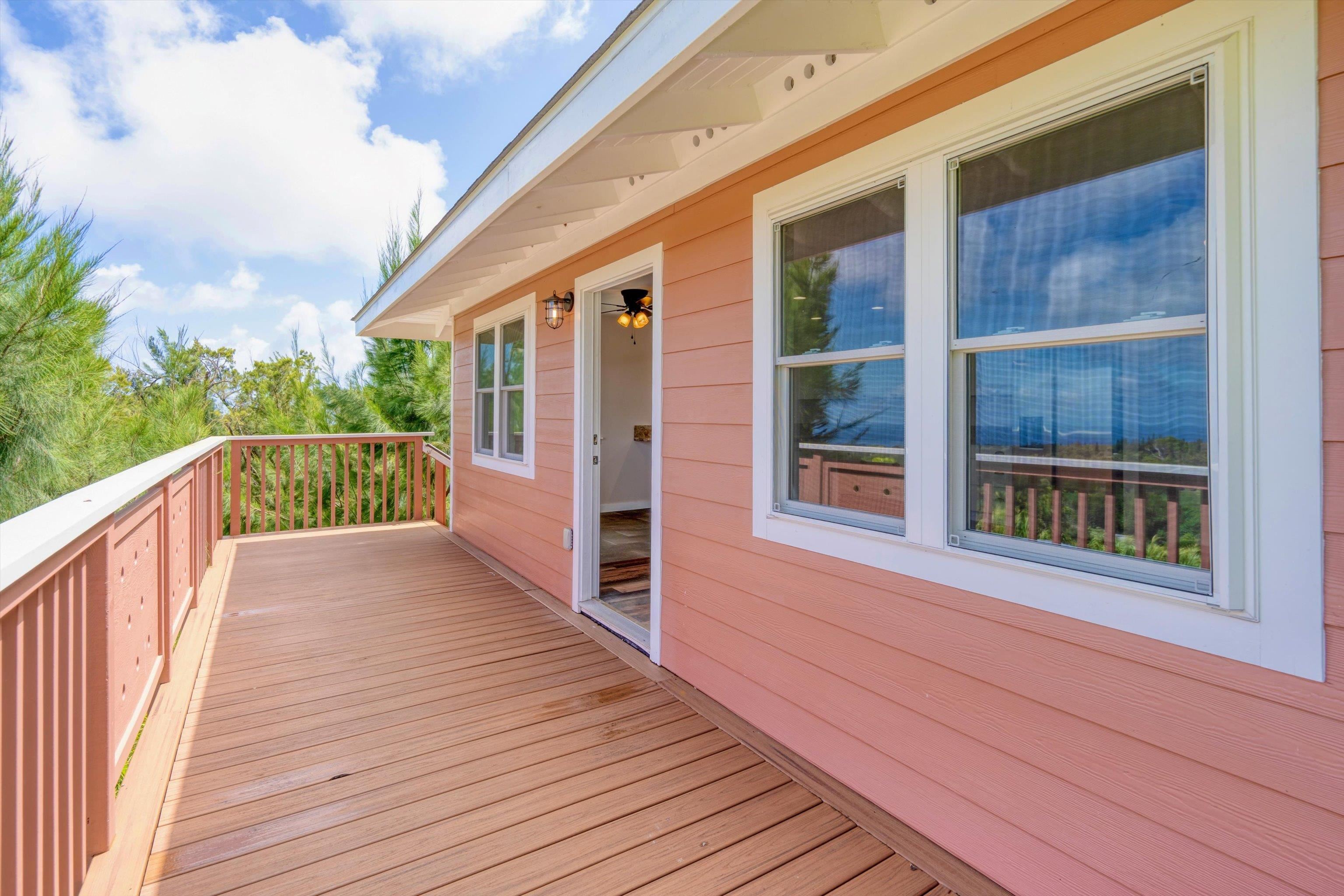 Property Photo:  605 Kaupakalua Rd  HI 96708 