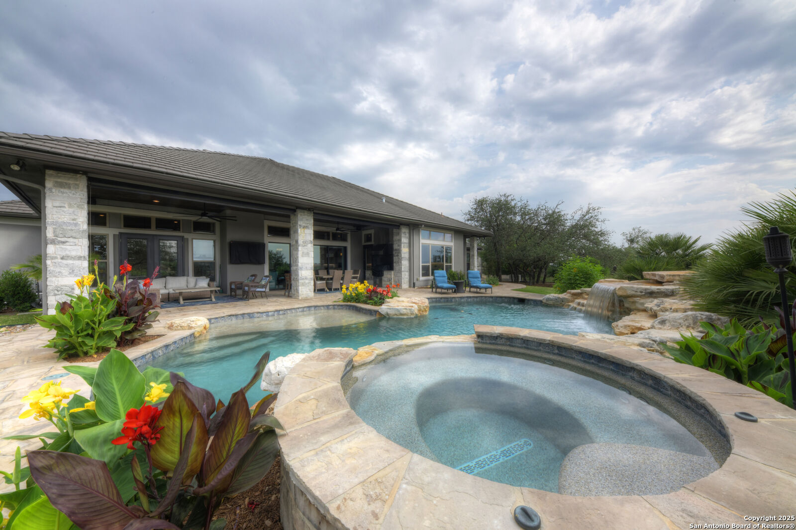 Property Photo: 13503 Sendera TX 78245