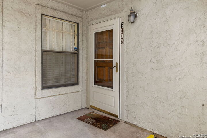 Property Photo: 5322 Medical Dr E102 TX 78240