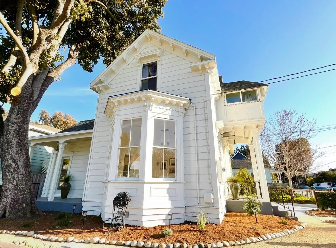 Property Photo:  126 Cedar Street  CA 95060 