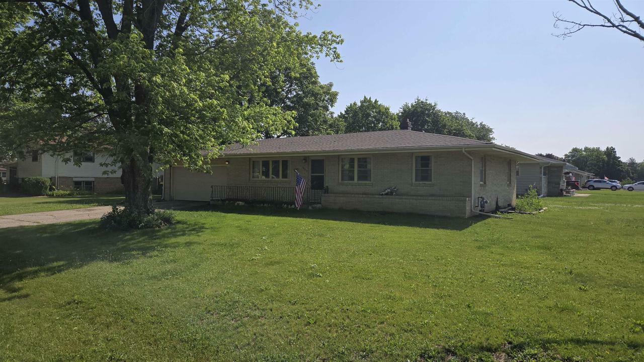 Property Photo:  3005 East Daffodil Lane  WI 53511 