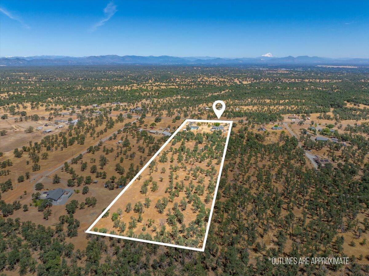 Property Photo: 19307 Davidson Lane CA 96007