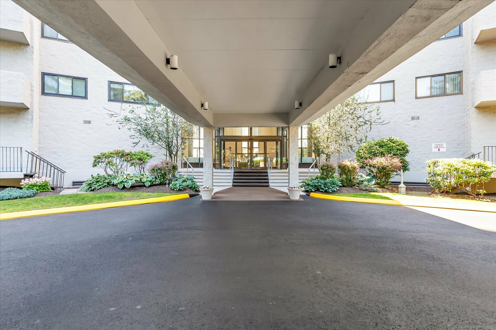 Property Photo:  3200 Park Avenue 6F1  CT 06604 