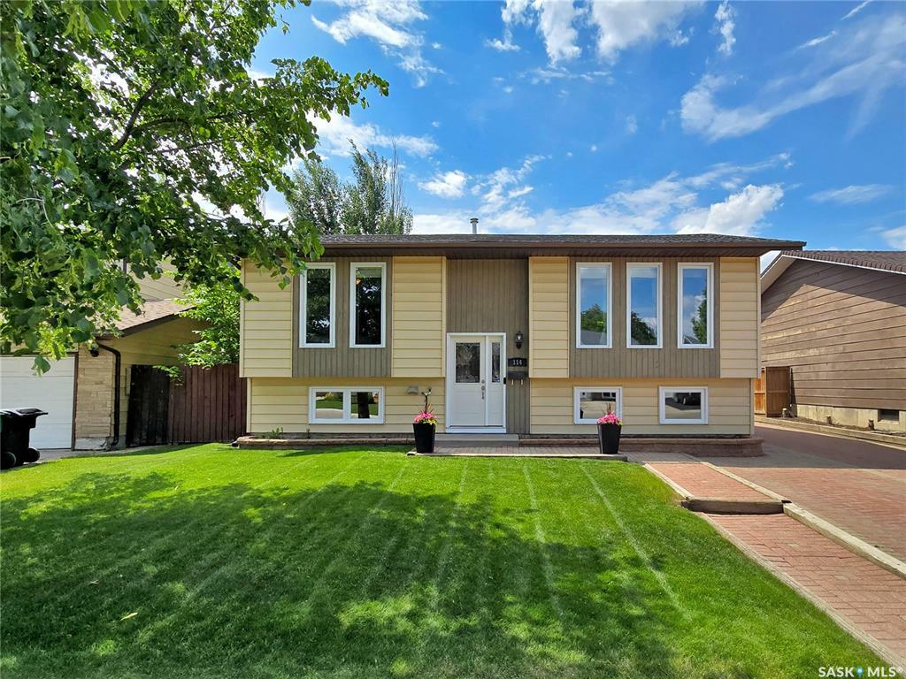 Property Photo: 114 Delayen Crescent SK S7N 2V6