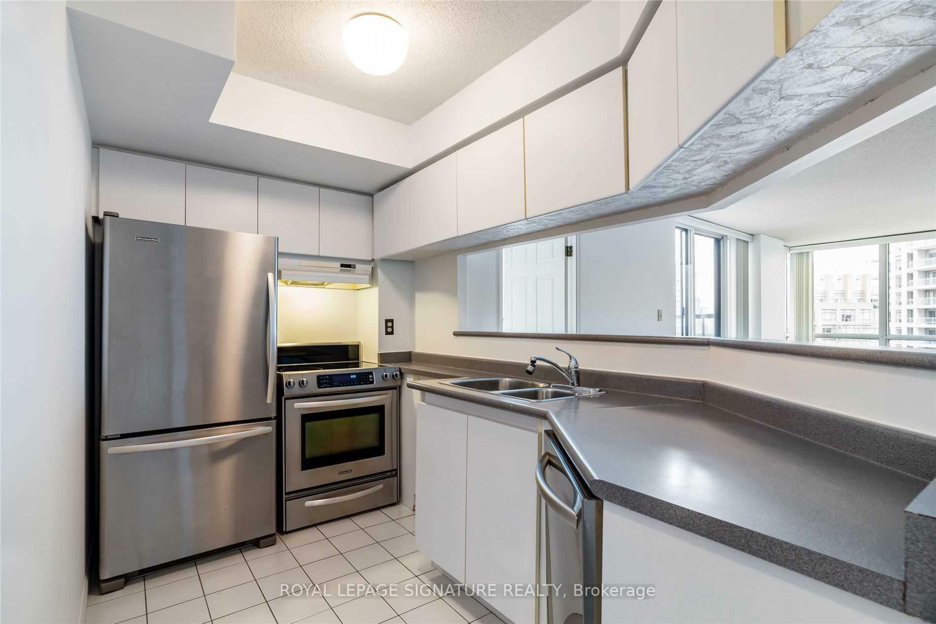 Property Photo: 24 Wellesley Street W 2601 ON M4Y 2X6