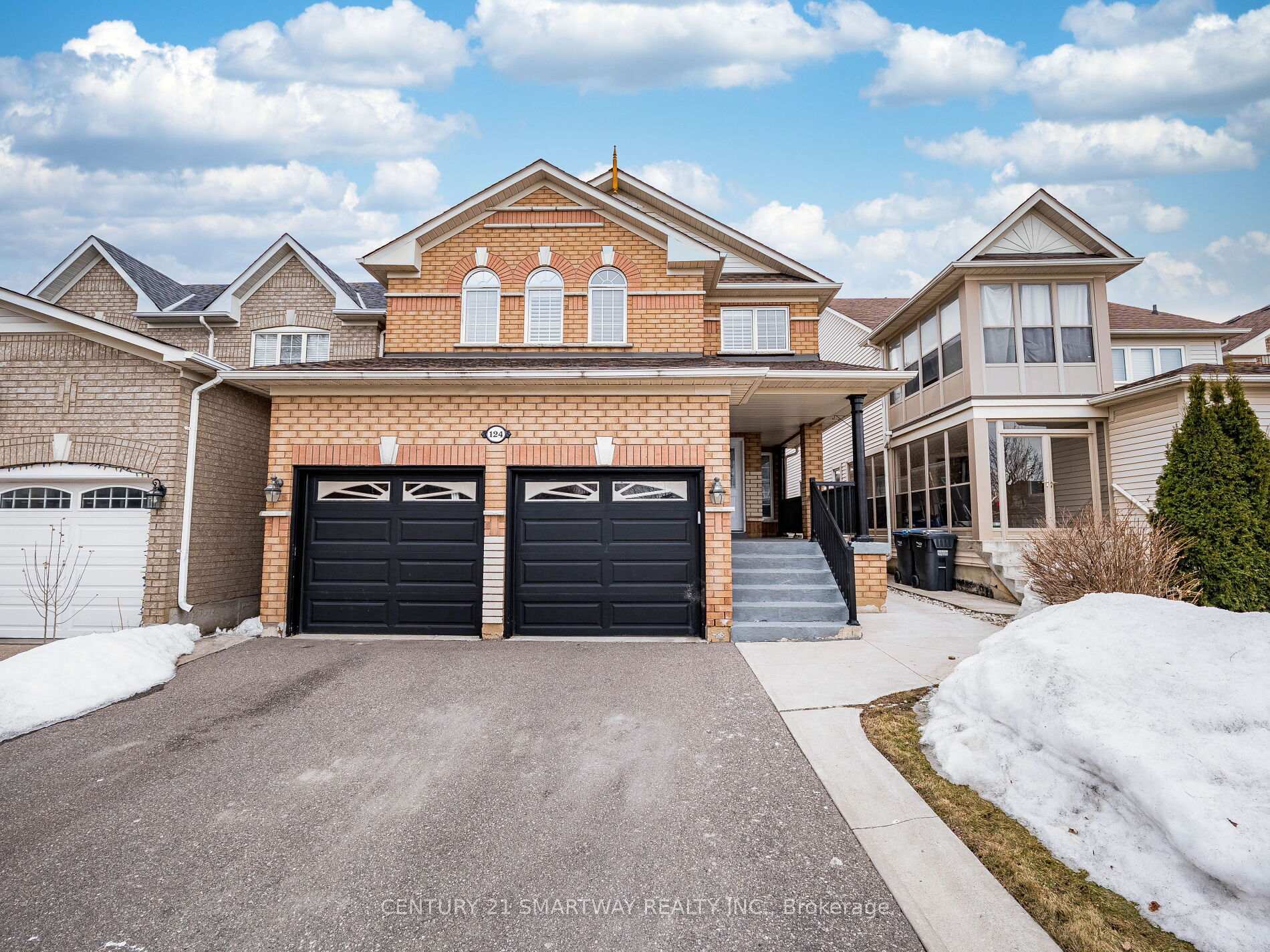 124 Porchlight Road  Brampton ON L6R 4R9 photo