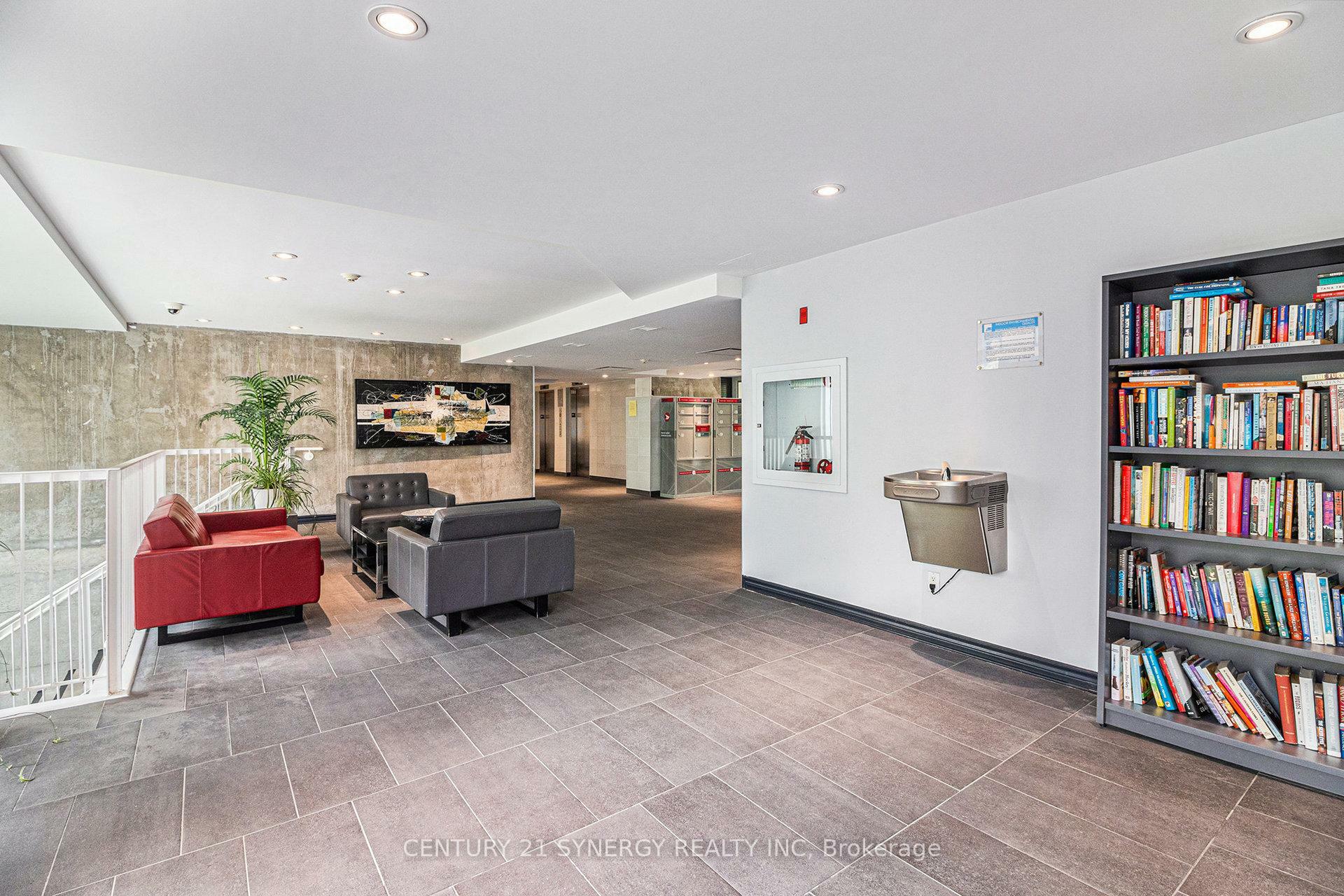 Property Photo: 250 Lett Street 906 ON K1R 0A8