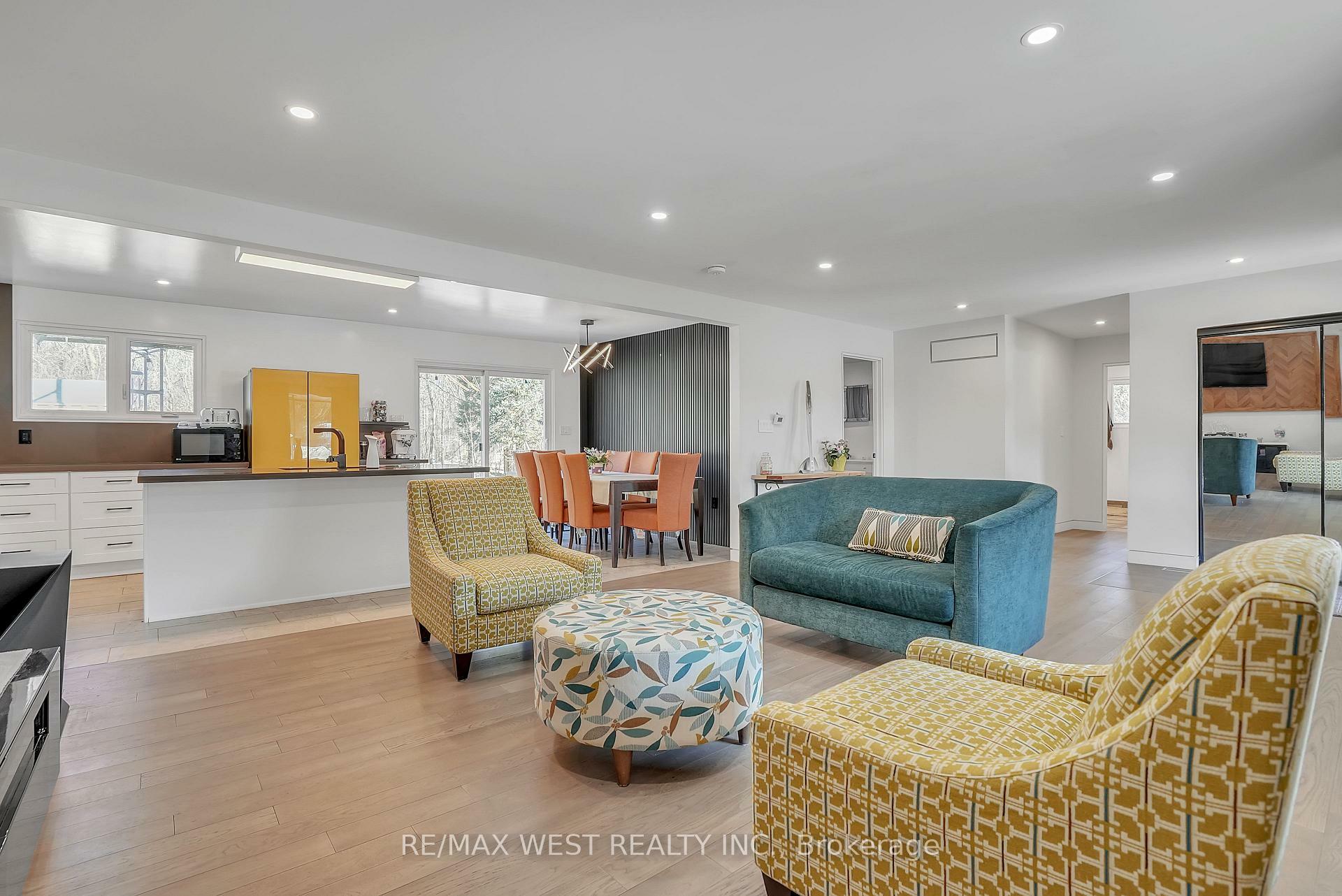 Property Photo: 6098 Vasey Road ON L0L 1P0