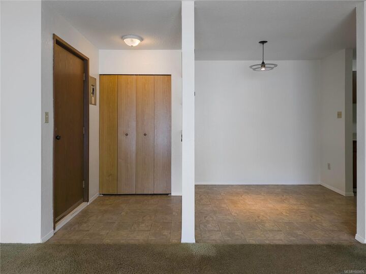 Property Photo: 791 Marine Dr 310 BC V0N 2N0