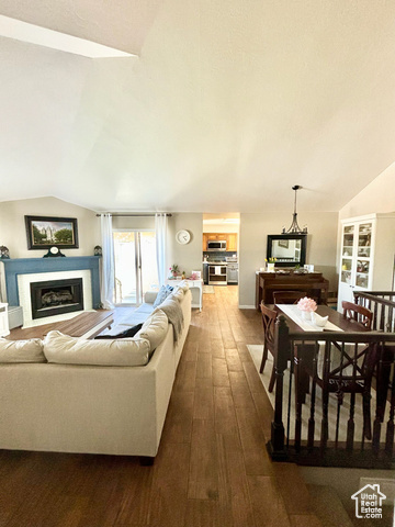 Property Photo: 775 E Autumn Field Dr UT 84094