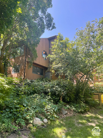 Property Photo: 9682 S Quail Ridge Rd S UT 84092