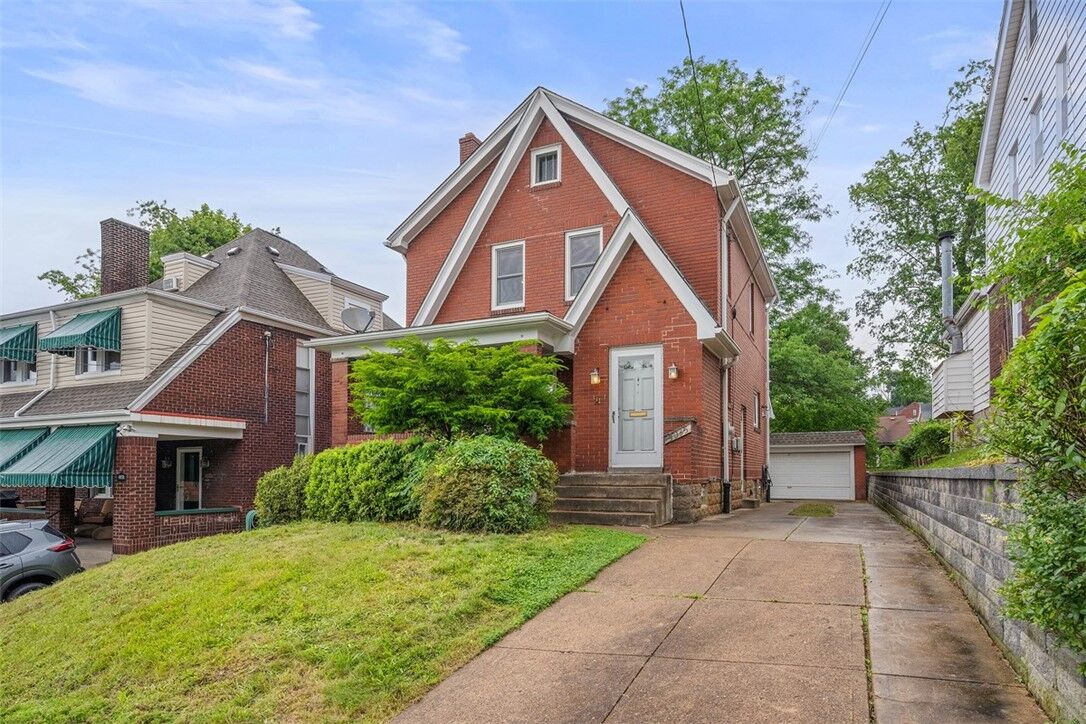 Property Photo:  4035 Ludwick St  PA 15217 