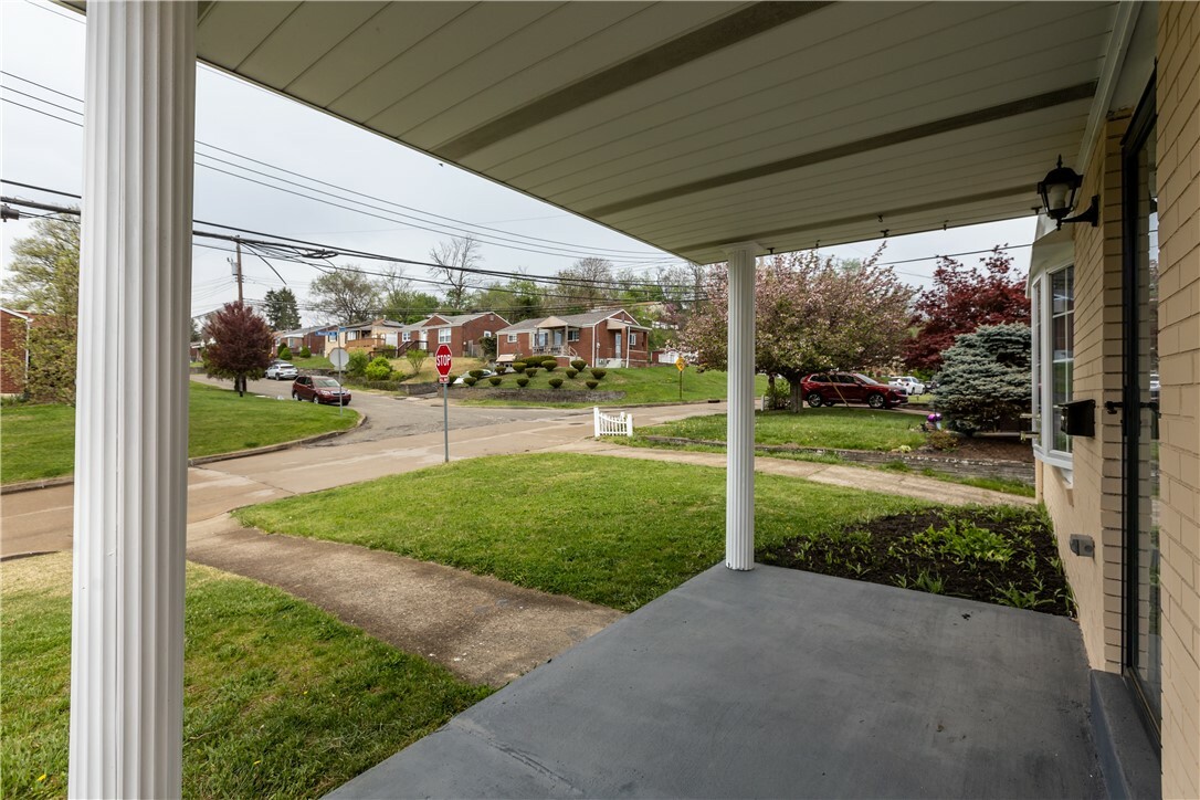 Property Photo: 1028 Roseanne Ave. PA 15216