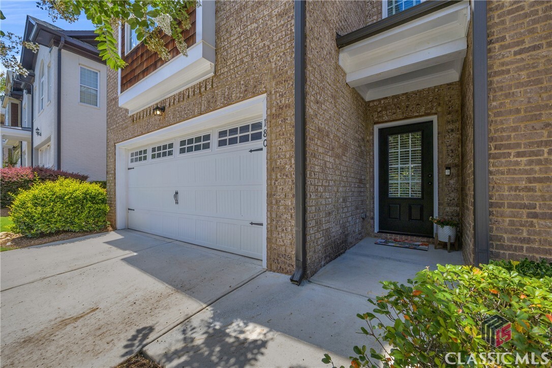 Property Photo: 180 Elliot Circle GA 30677