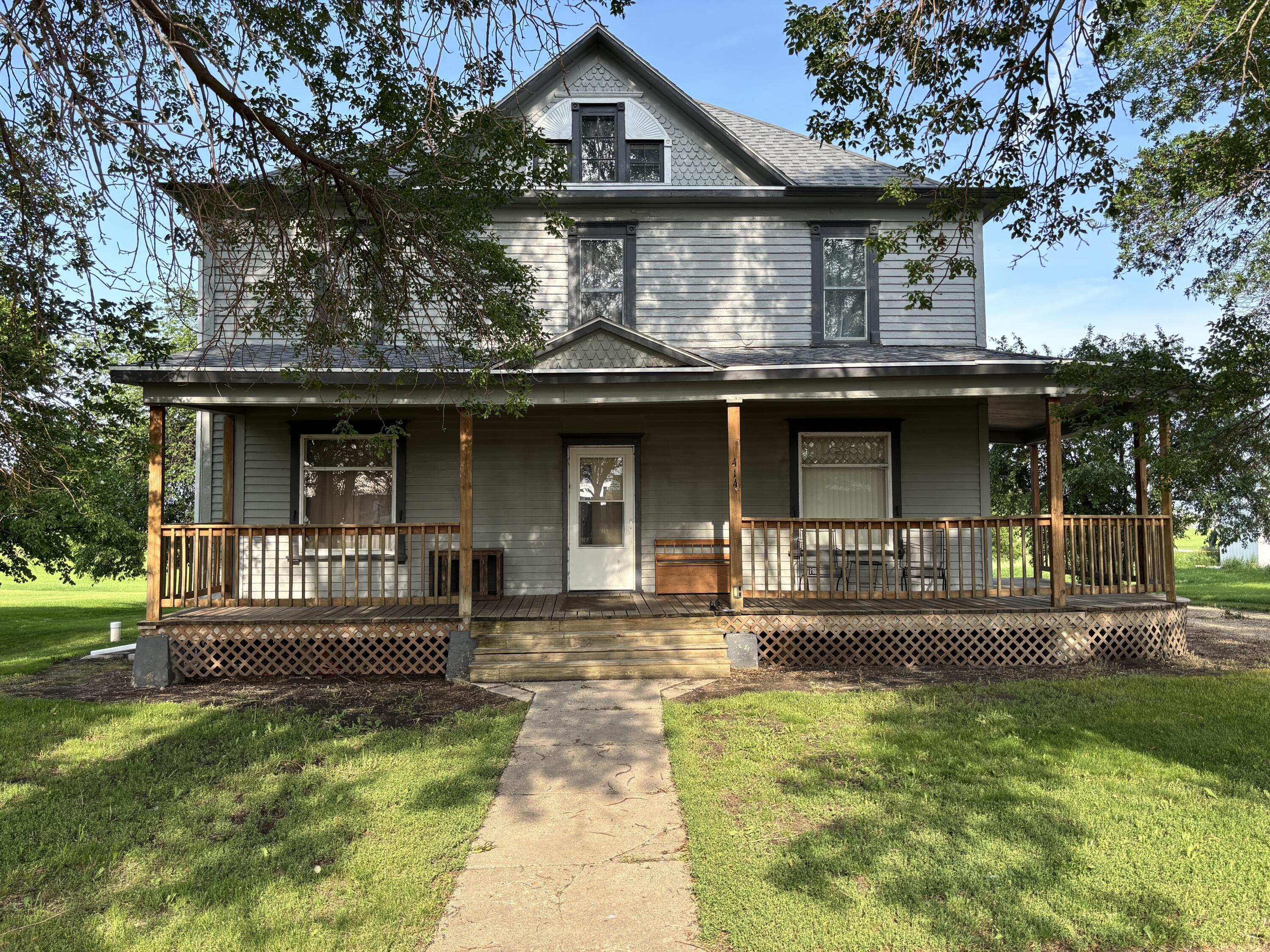 Property Photo: 414 Humphrey Drive SD 57436