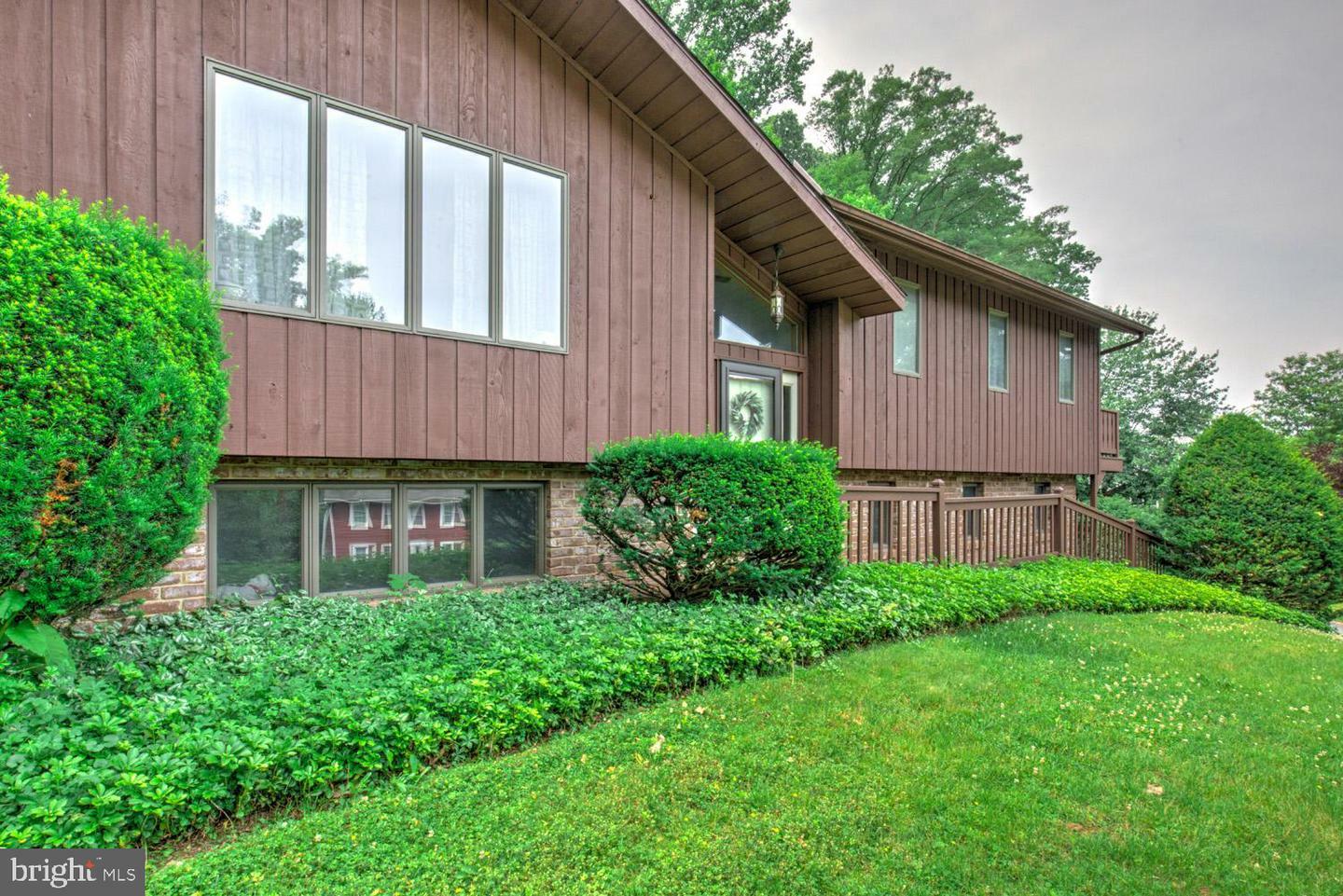 Property Photo: 331 Spring Garden Street PA 17522