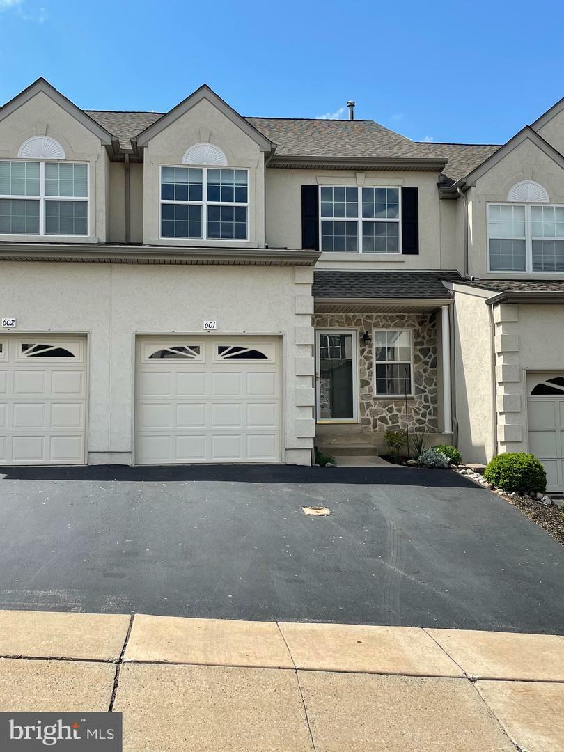 Property Photo: 601 Fawn Circle PA 19406
