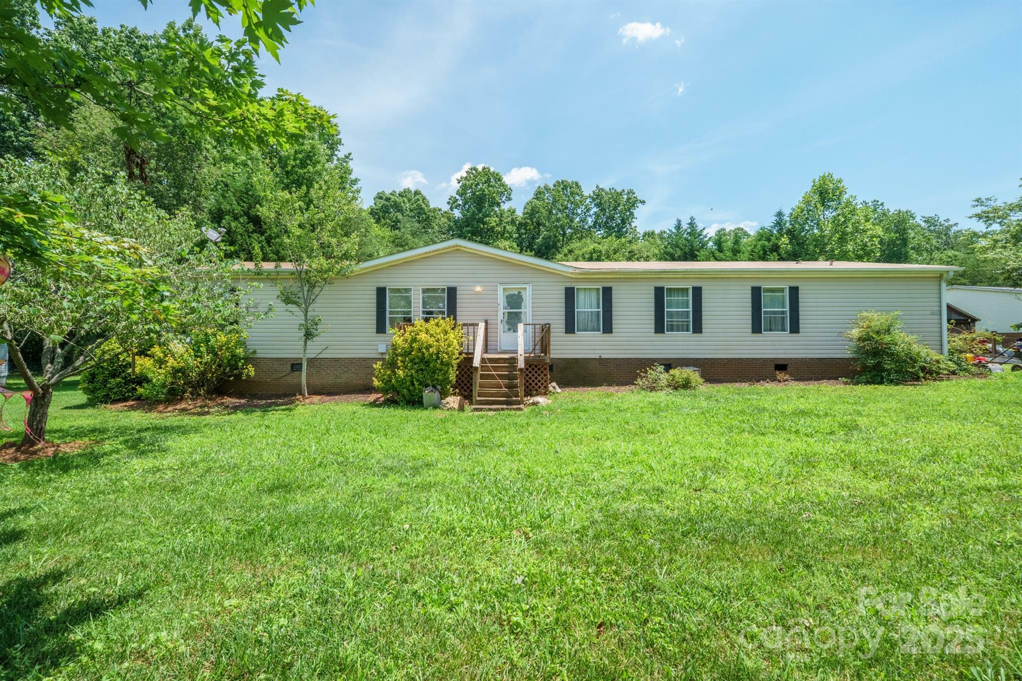 Property Photo: 1495 Leonards Fork Church Road NC 28092