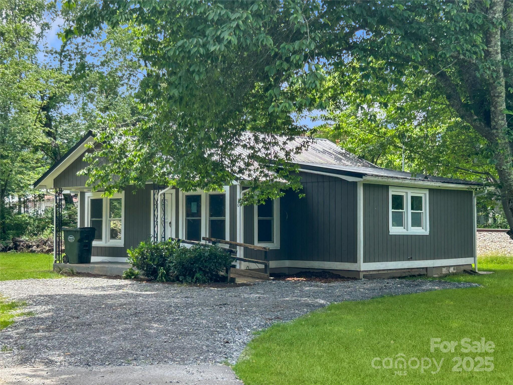 36 Graybark Court  Waynesville NC 28786 photo
