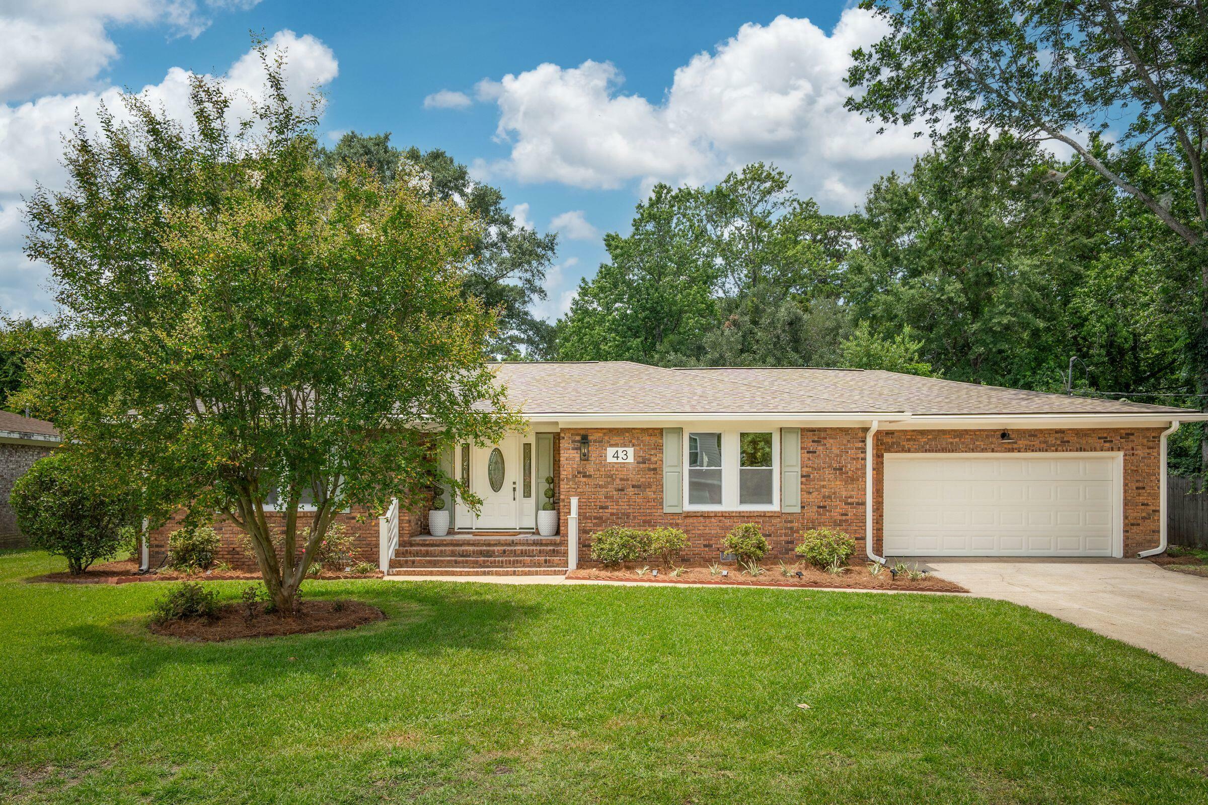 43 Heathwood Drive  Charleston SC 29407 photo