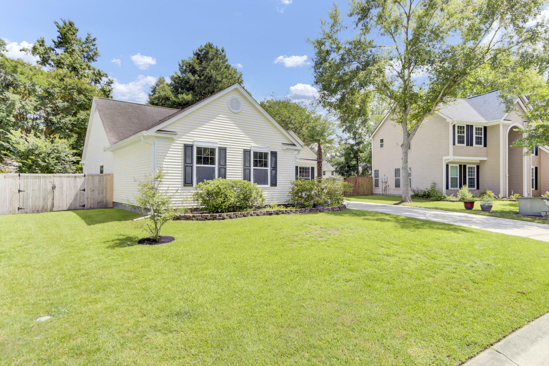 Property Photo:  5406 Dwight Drive  SC 29420 