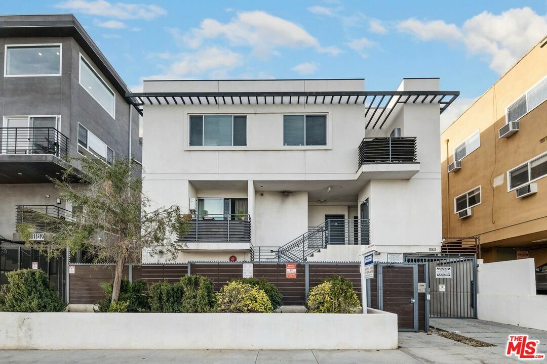 Property Photo: 1183 Crenshaw Blvd CA 90019