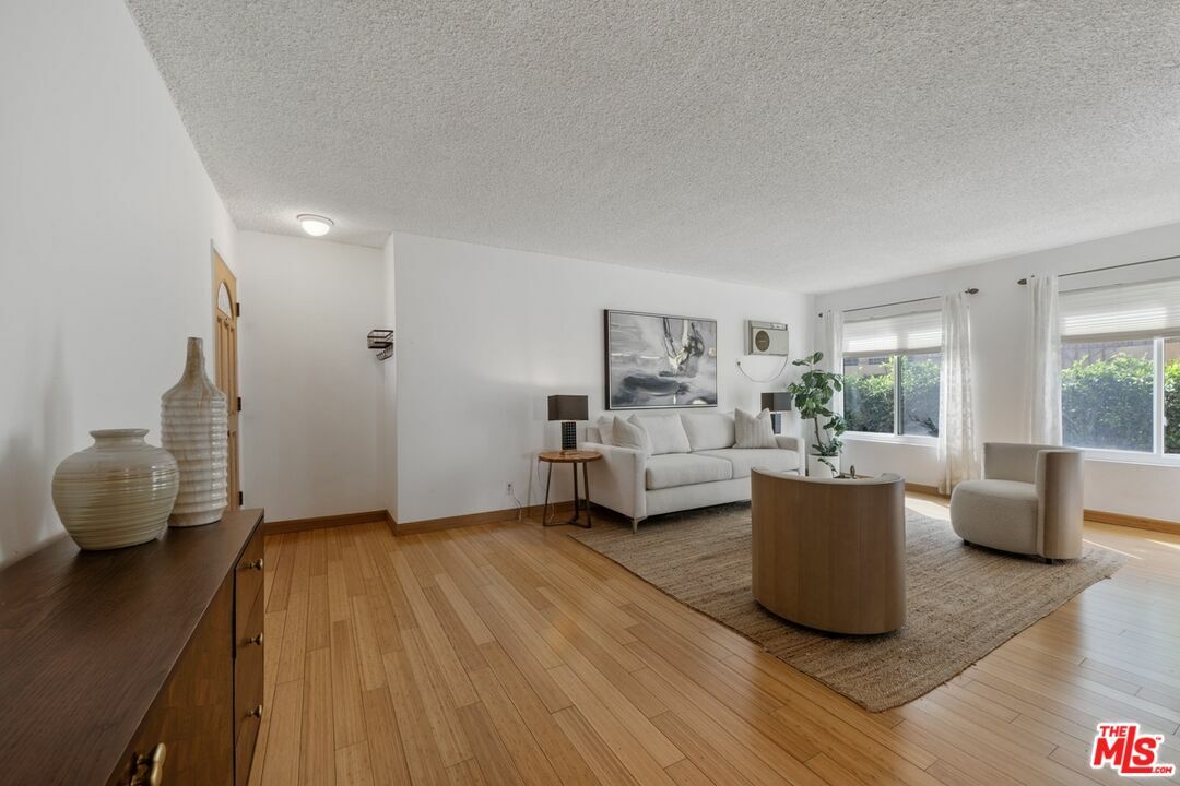 Property Photo: 1730 Camden Ave CA 90025