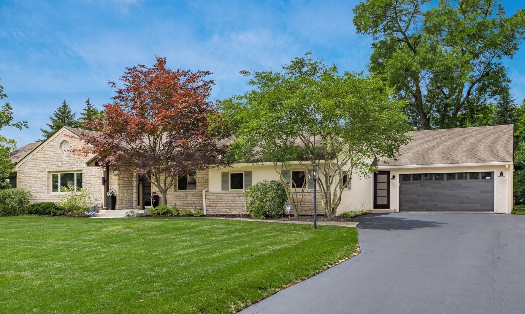 Property Photo:  2841 Doncaster Road  OH 43221 