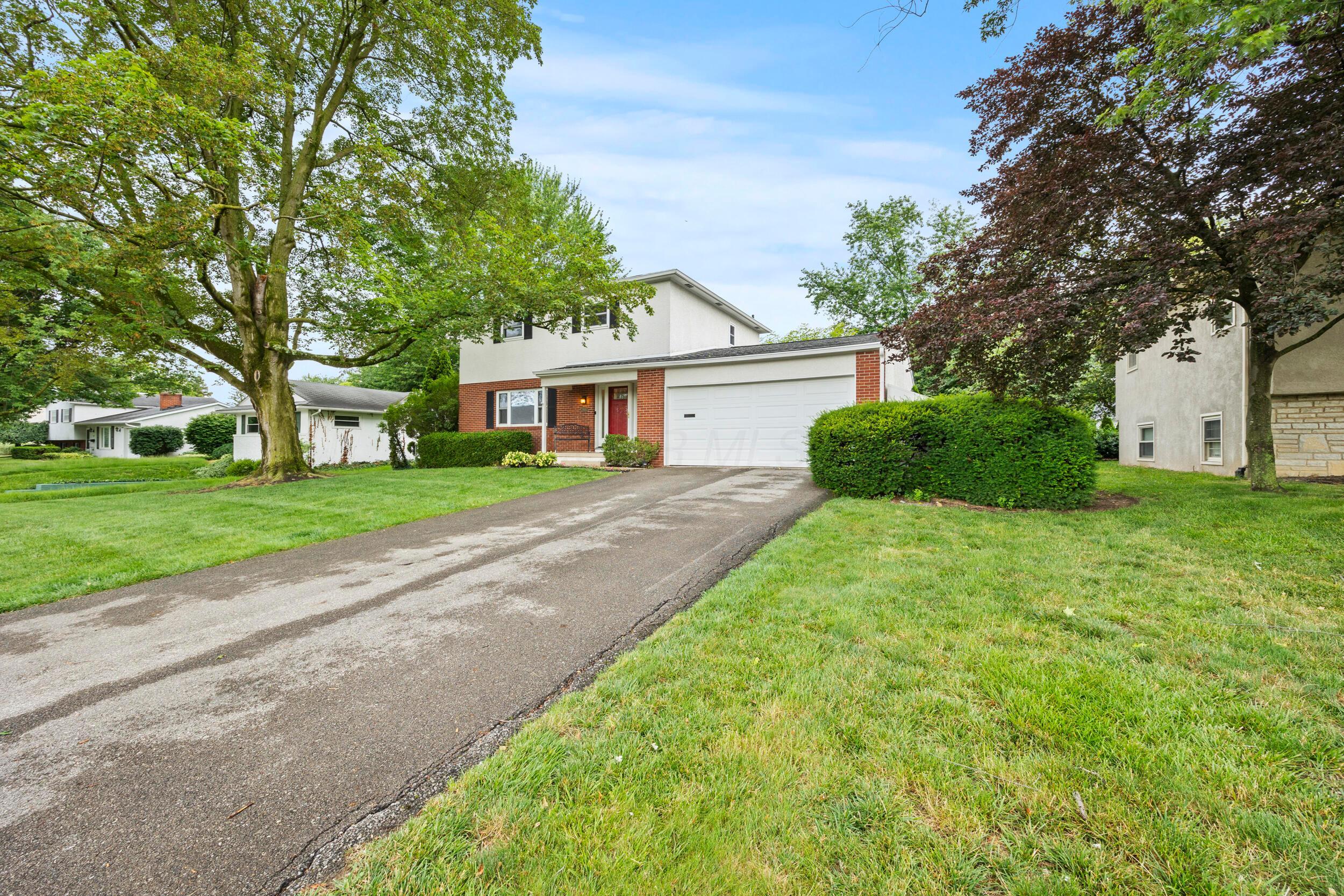 Property Photo: 2681 Montcalm Road OH 43221
