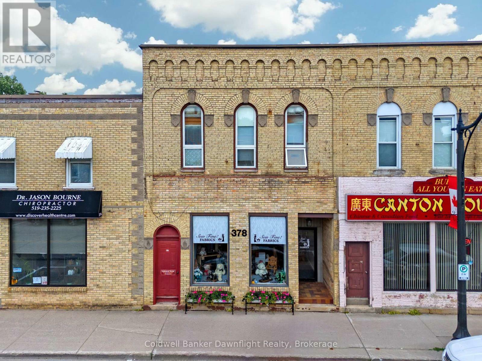 Photo de la propriété: 378 Main Street South ON N0M 1S2