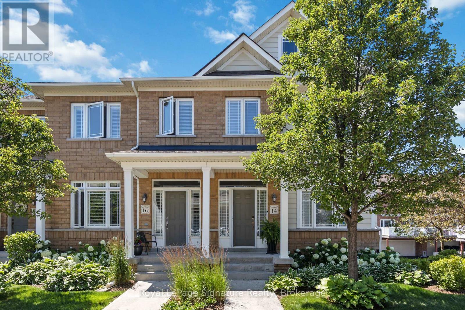 Property Photo: 14 Montclair Mews ON L9Y 0J7