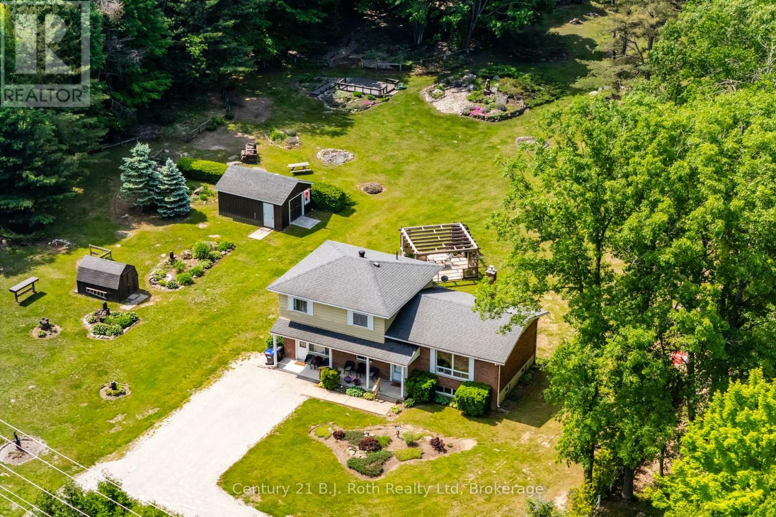 Property Photo: 573 Lafontaine Road East ON L9M 0S3
