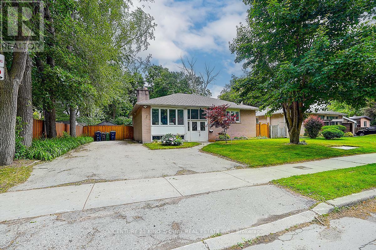 Property Photo: 55 Three Valleys Drive ON M3A 3B6