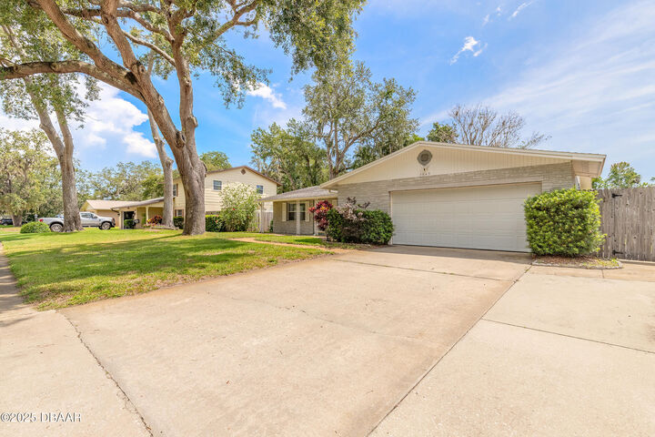 Property Photo: 3643 Scott Street FL 32129