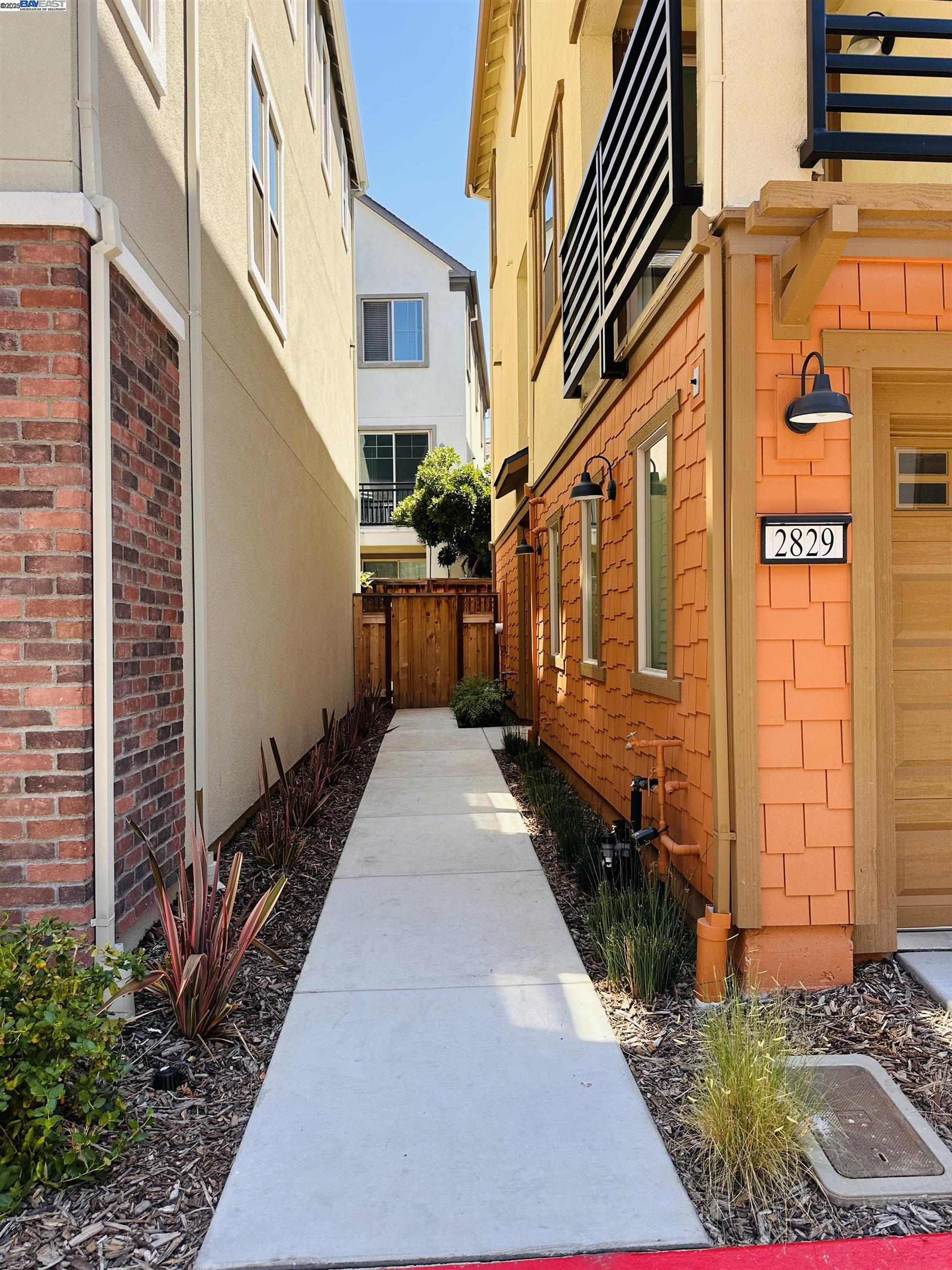 Property Photo: 2829 Saltpond Cmn CA 94550