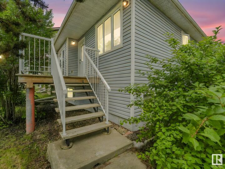 Property Photo:  11604 127 Avenue NW  AB T5E 0C8 