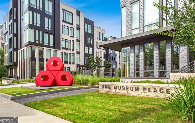 Property Photo: 1301 Peachtree Street NE 4L GA 30309