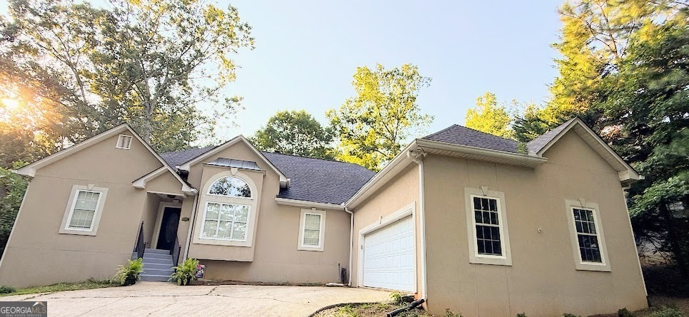 Property Photo: 1252 Heritage Drive GA 30180