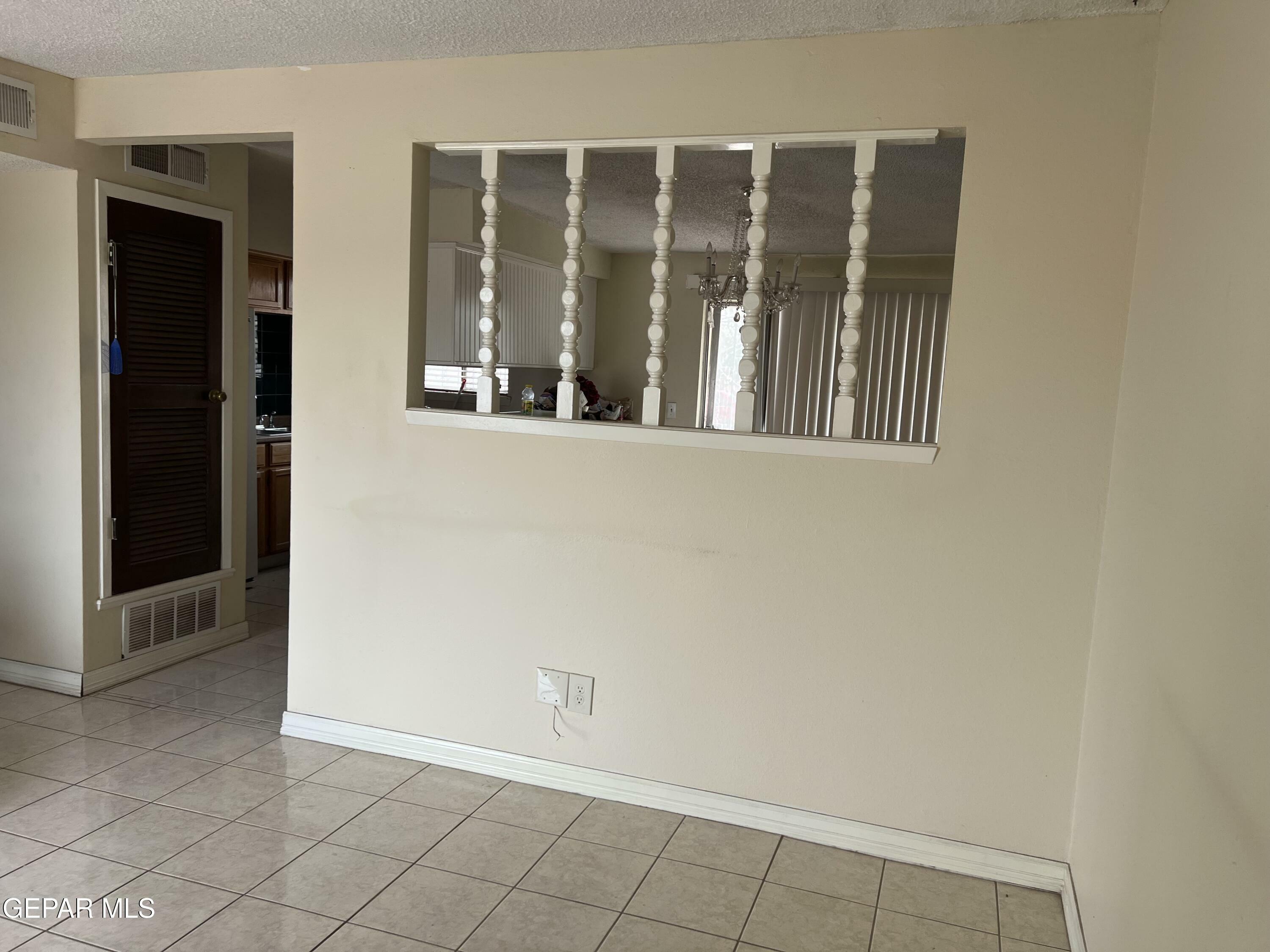 Property Photo: 327 Jesuit Drive TX 79907